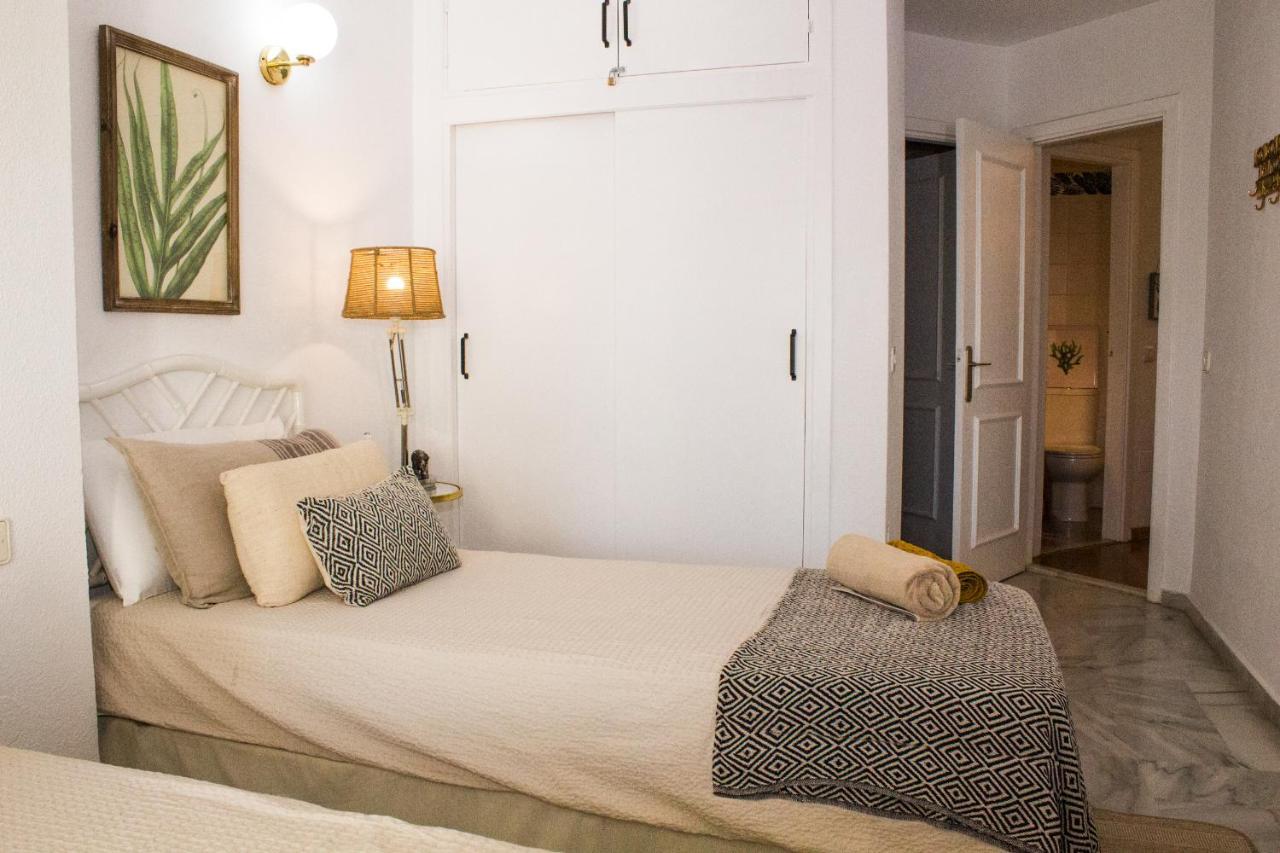 Benalgolf Lovely Apartment In Benalmadena With Sea Views, Excellent Wifi Connection, Private Backyard With Bbq Eksteriør billede