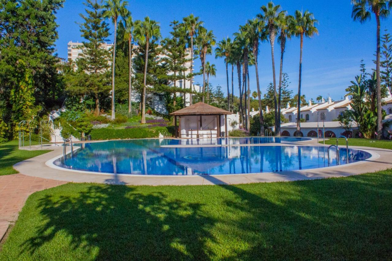 Benalgolf Lovely Apartment In Benalmadena With Sea Views, Excellent Wifi Connection, Private Backyard With Bbq Eksteriør billede
