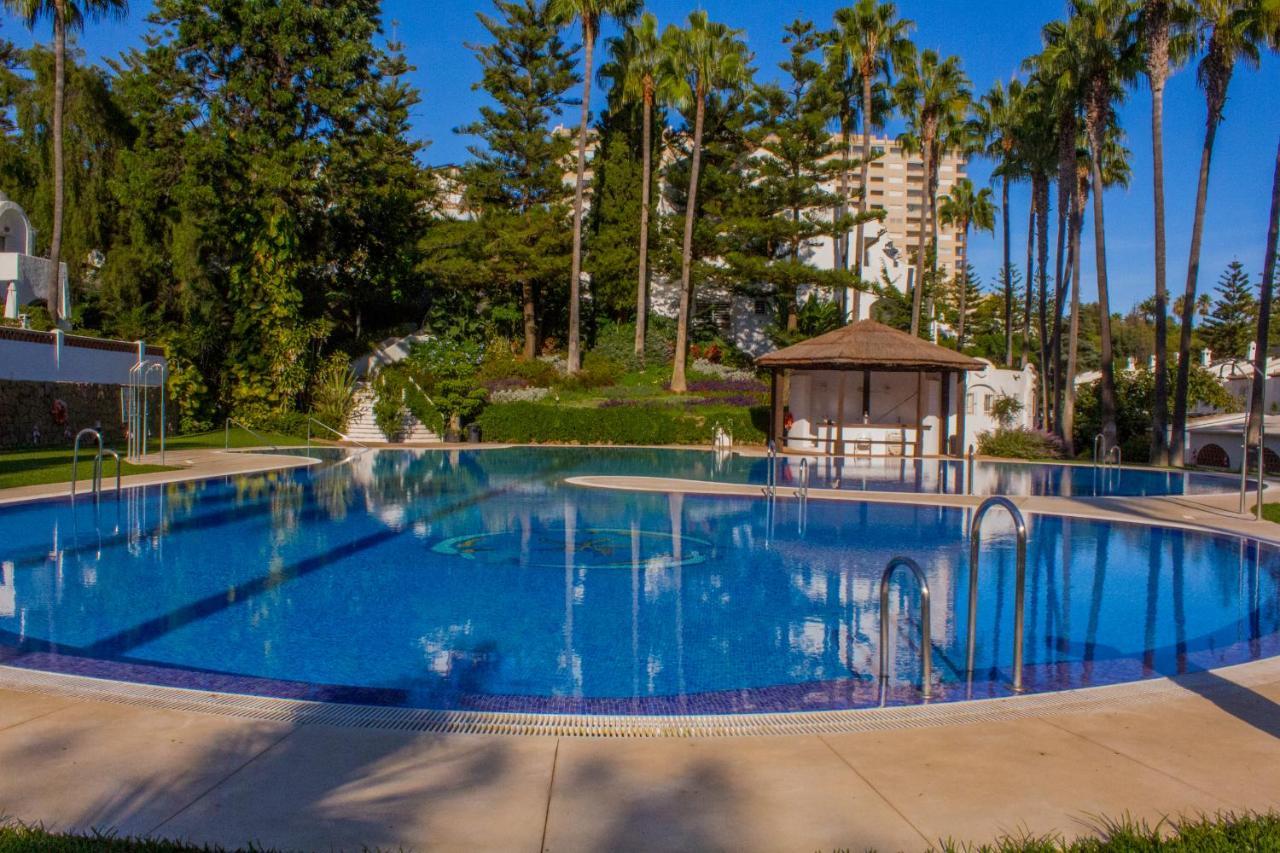 Benalgolf Lovely Apartment In Benalmadena With Sea Views, Excellent Wifi Connection, Private Backyard With Bbq Eksteriør billede