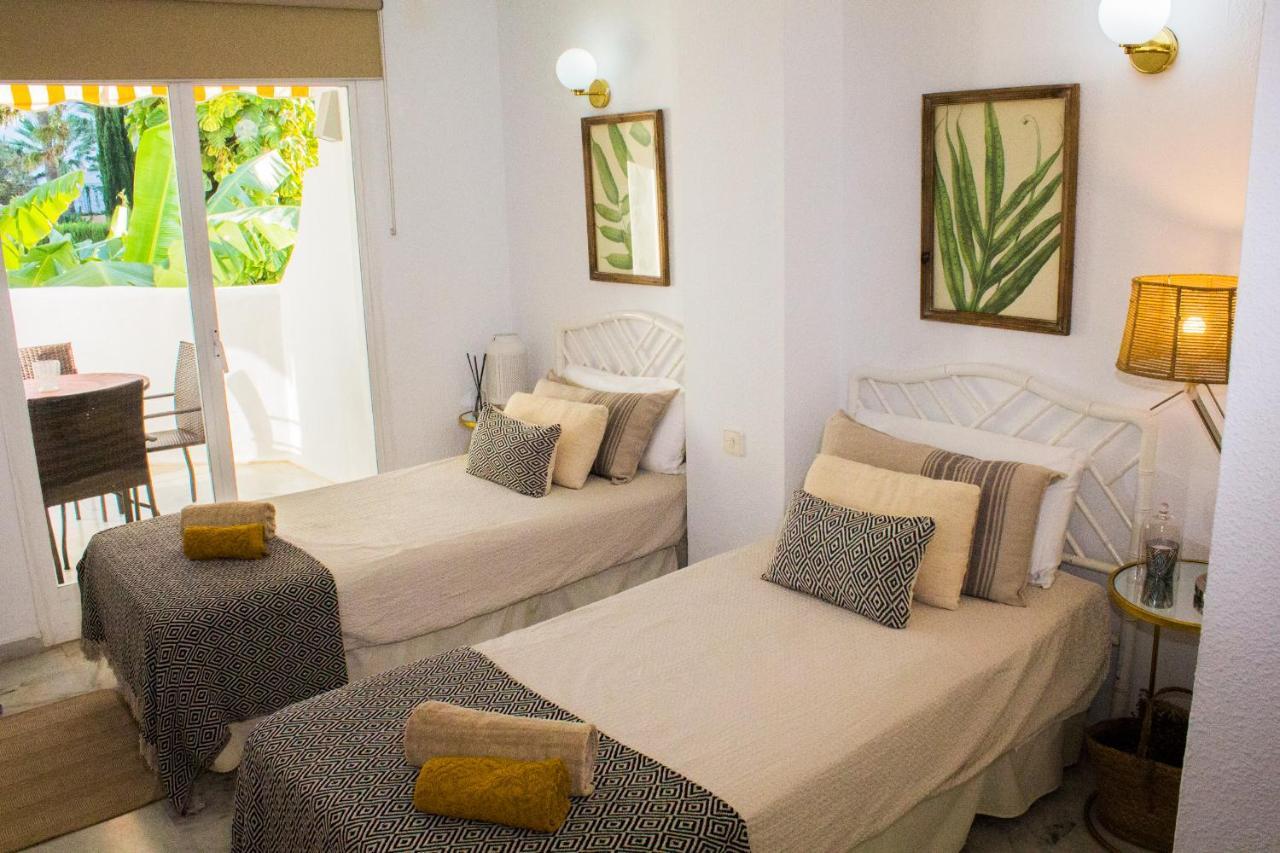 Benalgolf Lovely Apartment In Benalmadena With Sea Views, Excellent Wifi Connection, Private Backyard With Bbq Eksteriør billede