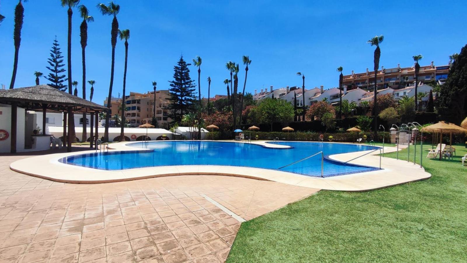 Benalgolf Lovely Apartment In Benalmadena With Sea Views, Excellent Wifi Connection, Private Backyard With Bbq Eksteriør billede
