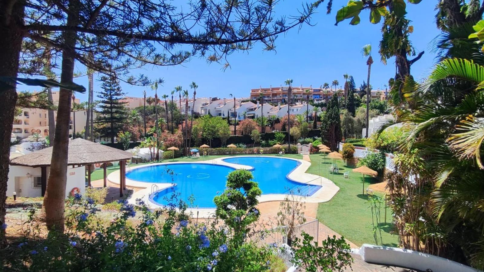 Benalgolf Lovely Apartment In Benalmadena With Sea Views, Excellent Wifi Connection, Private Backyard With Bbq Eksteriør billede